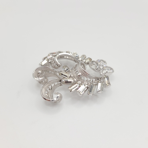 Silver Brooch with Rhinestones - Picture 6 of 10